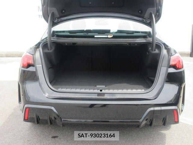 Bmw 2 SERIES 2026-02 8206538-5