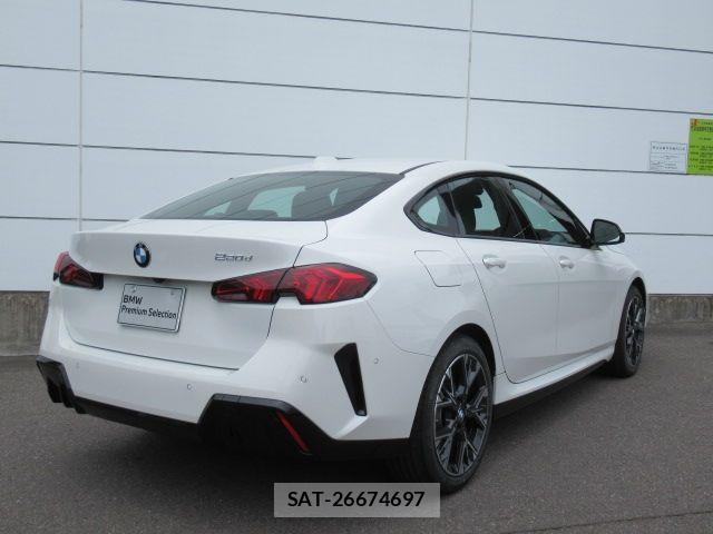 Bmw 2 SERIES 2026-02 8244686-1