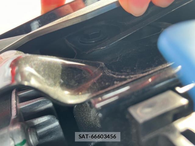 Bmw 2 SERIES 2021-01 8523713-20