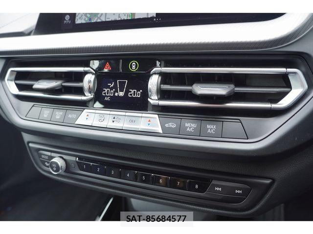 Bmw 2 SERIES 2022-01 8740824-9