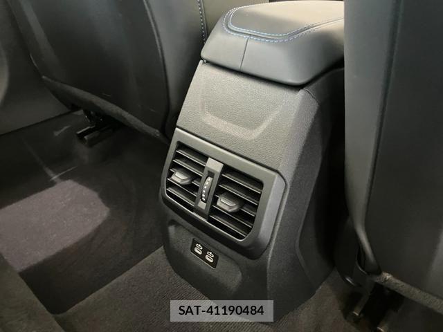 Bmw 2 SERIES 2026-03 8740819-21