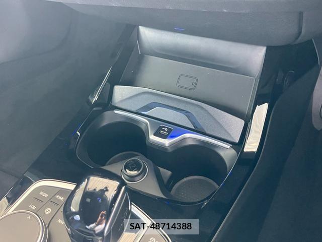 Bmw 2 SERIES 2023-02 8740820-22