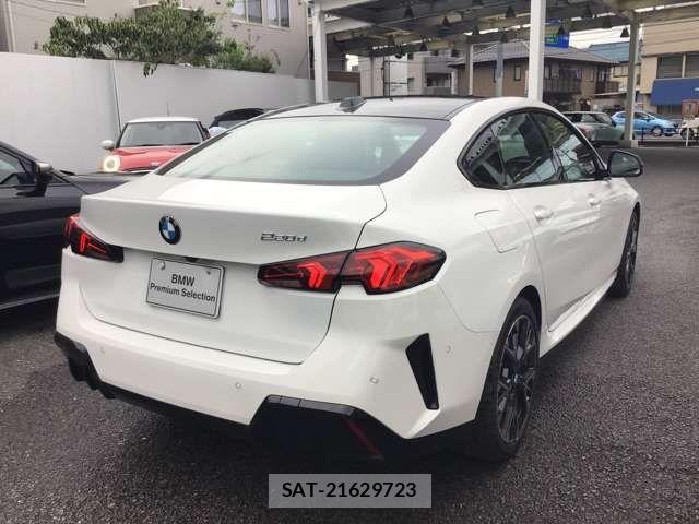 Bmw 2 SERIES 2025-11 8827989-5