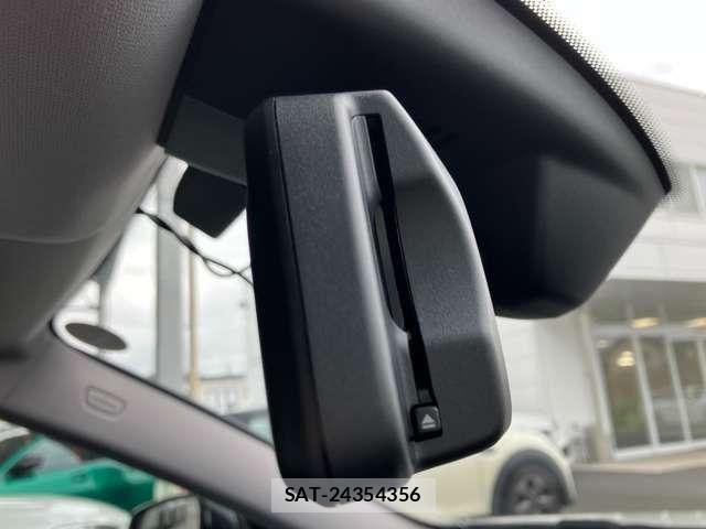 Bmw 2 SERIES 2020-07 8827996-17