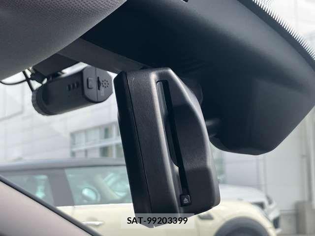 Bmw 2 SERIES 2021-05 8827995-19