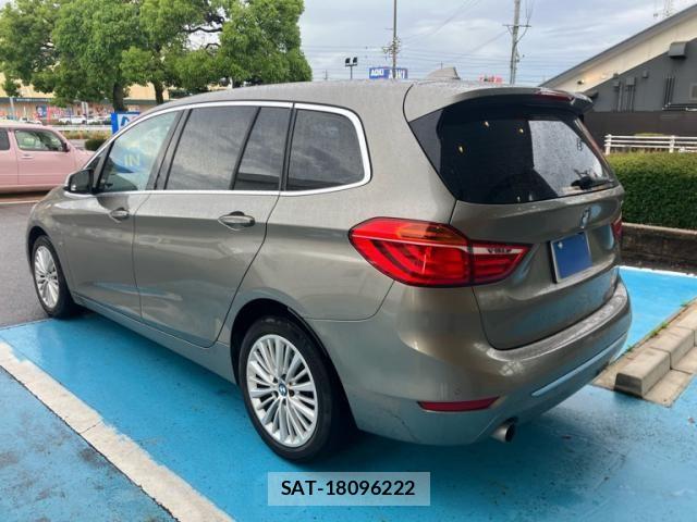 Bmw 2 SERIES 2018-05 7057599-6