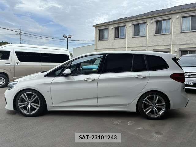 Bmw 2 SERIES 2018-12 7215241-7
