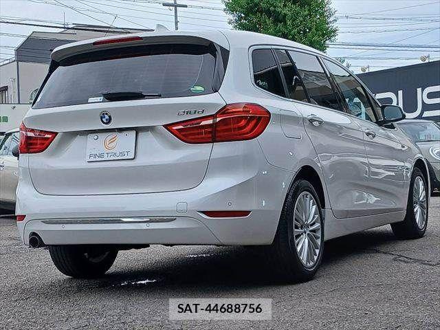 Bmw 2 SERIES 2017-01 8229008-17