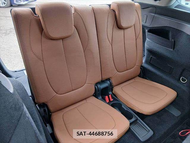 Bmw 2 SERIES 2017-01 8229008-8