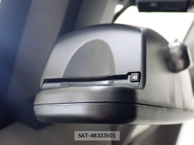 Bmw 2 SERIES 2018-01 8335018-17