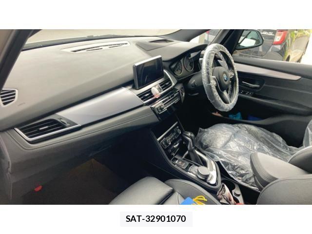 Bmw 2 SERIES 2017-08 8779596-23