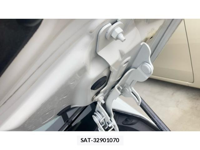 Bmw 2 SERIES 2017-08 8779596-26