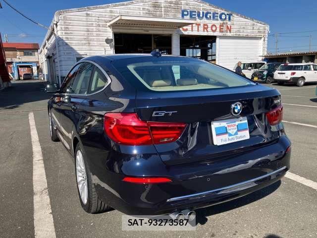 Bmw 3 SERIES 2017-09 3765720-13