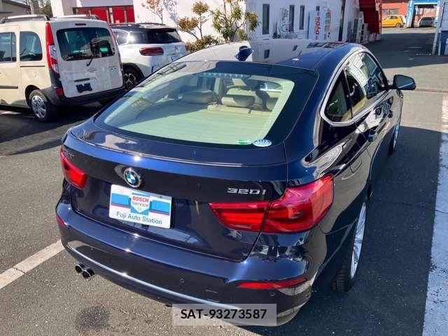 Bmw 3 SERIES 2017-09 3765720-1