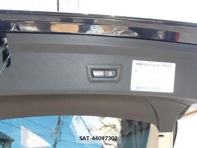 Bmw 3 SERIES 2016-10 4751476-19