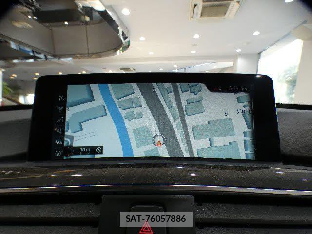 Bmw 3 SERIES 2017-03 7721286-1