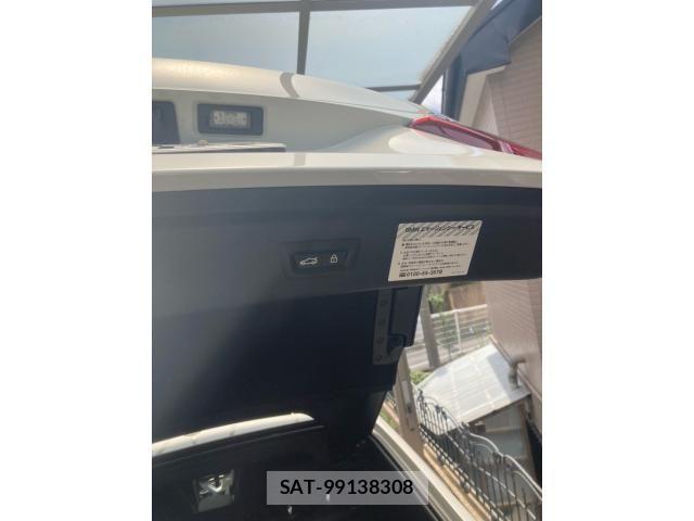 Bmw 3 SERIES 2019-08 8098185-21