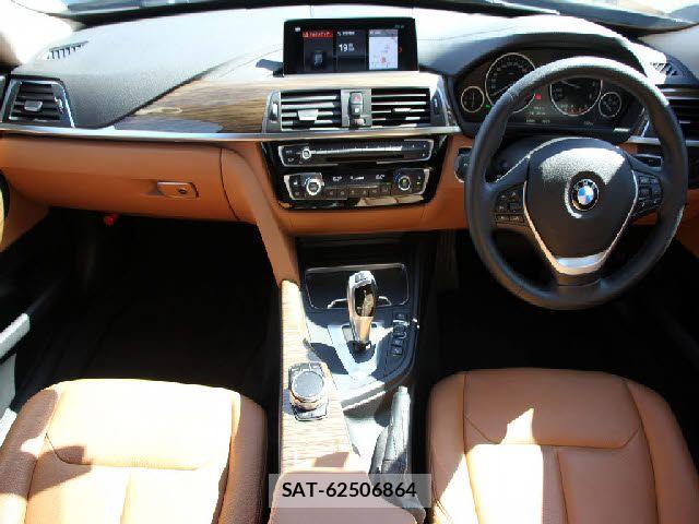 Bmw 3 SERIES 2019-11 8098184-1