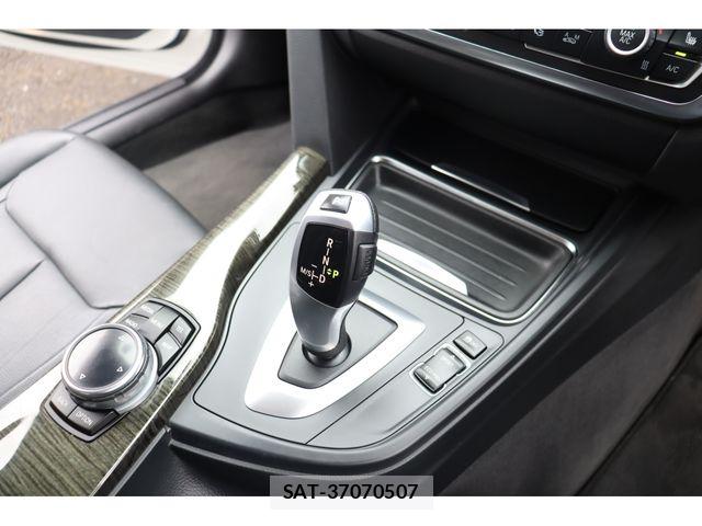 Bmw 3 SERIES 2013-01 8740830-6