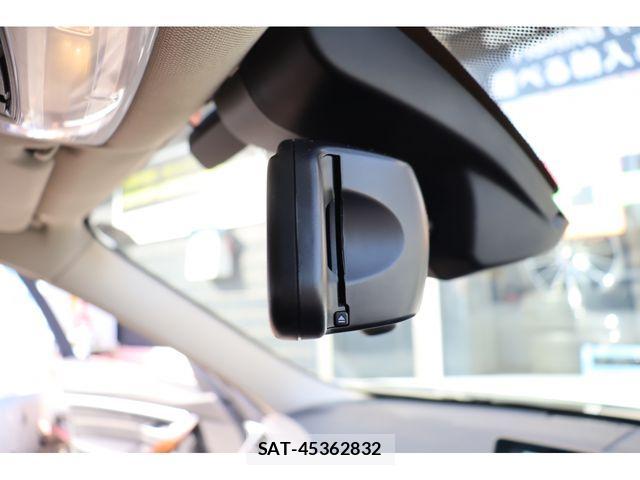 Bmw 3 SERIES 2016-01 1411477-12