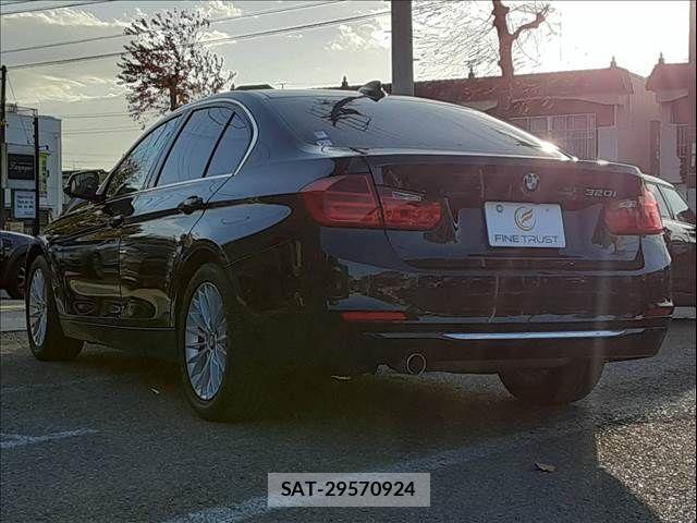Bmw 3 SERIES 2015-09 1542964-16