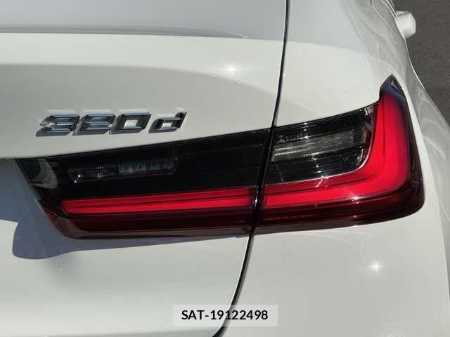 Bmw 3 SERIES 2023-06 1692496-11