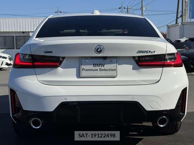 Bmw 3 SERIES 2023-06 1692496-4