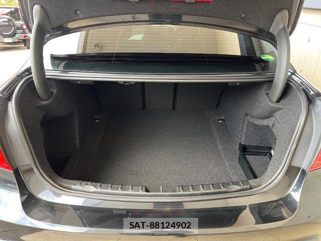 Bmw 3 SERIES 2017-04 2006742-11