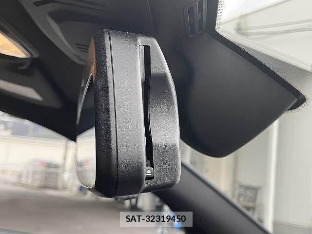 Bmw 3 SERIES 2020-04 2317869-8