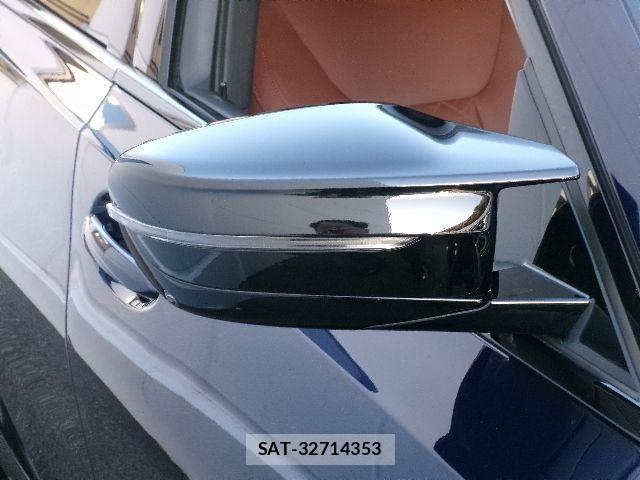 Bmw 3 SERIES 2023-03 2660518-10