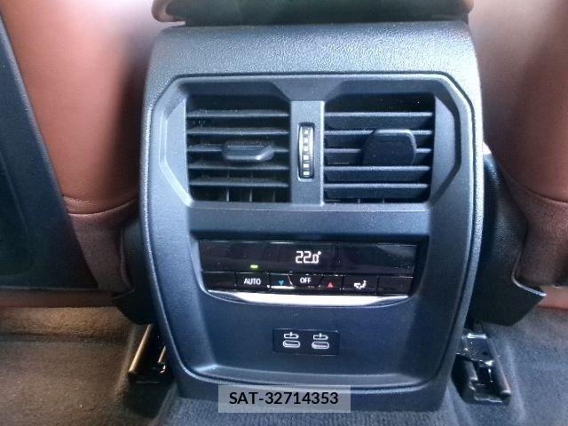Bmw 3 SERIES 2023-03 2660518-24