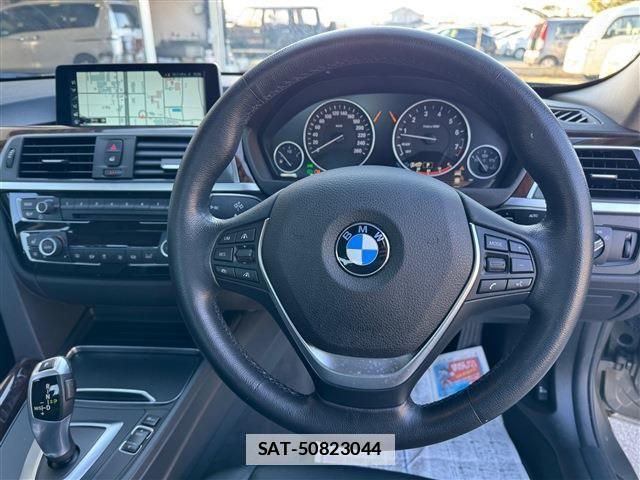 Bmw 3 SERIES 2018-06 3355771-21