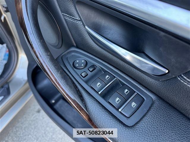 Bmw 3 SERIES 2018-06 3355771-22