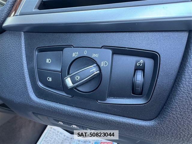 Bmw 3 SERIES 2018-06 3355771-23