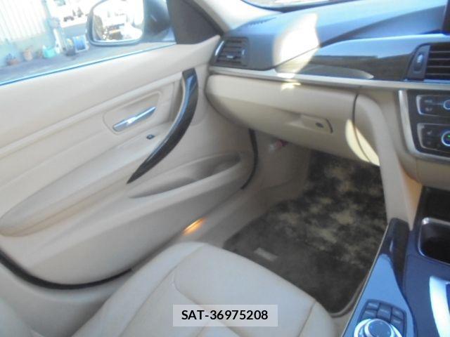 Bmw 3 SERIES 2013-03 3661296-25