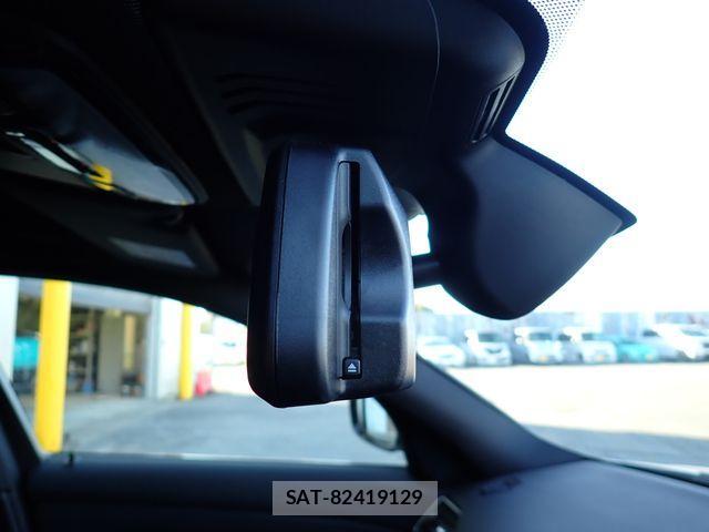 Bmw 3 SERIES 2024-04 4239796-19
