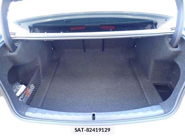Bmw 3 SERIES 2024-04 4239796-24