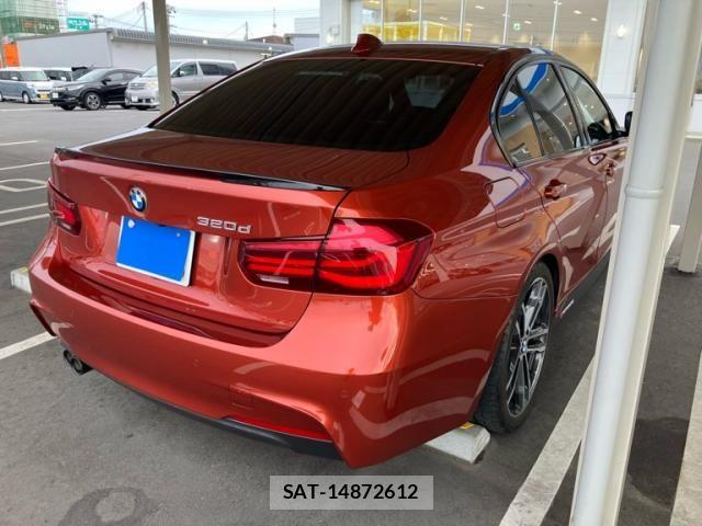 Bmw 3 SERIES 2017-12 6211952-2