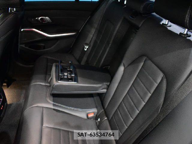 Bmw 3 SERIES 2023-04 6242353-22