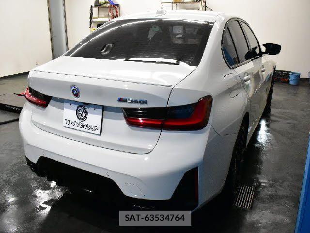 Bmw 3 SERIES 2023-04 6242353-24