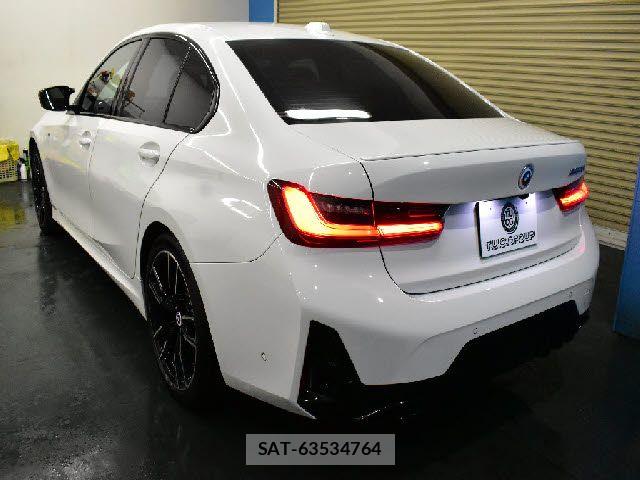Bmw 3 SERIES 2023-04 6242353-2