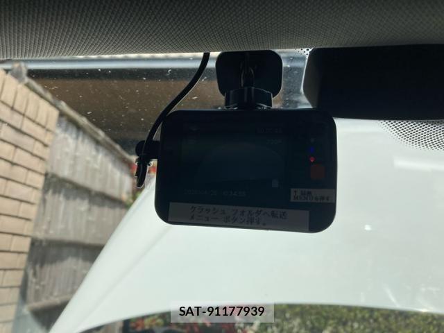 Bmw 3 SERIES 2013-07 6670494-23