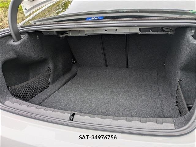 Bmw 3 SERIES 2019-09 6813947-17