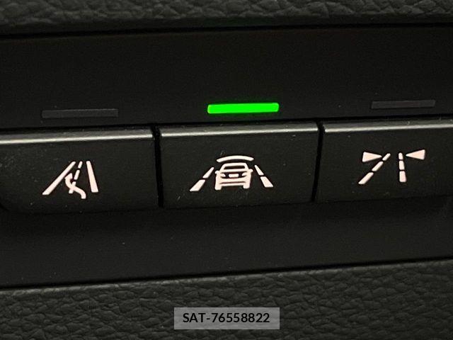 Bmw 3 SERIES 2017-12 6813949-7