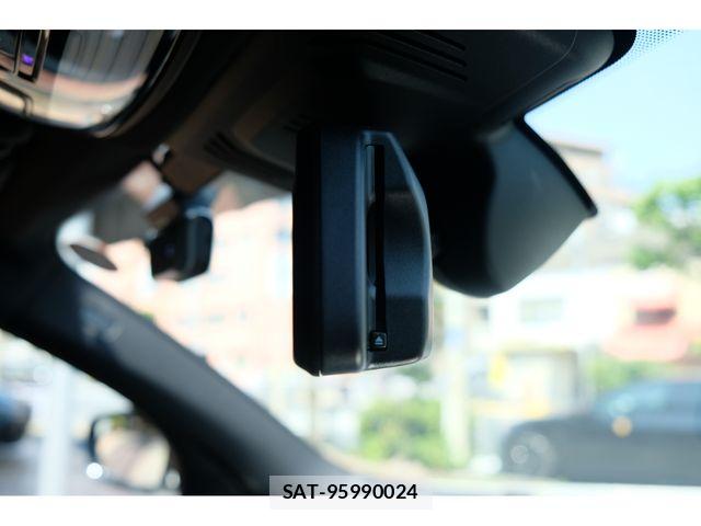 Bmw 3 SERIES 2019-10 6990158-20