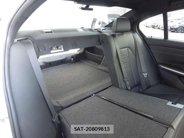Bmw 3 SERIES 2024-03 7020081-18
