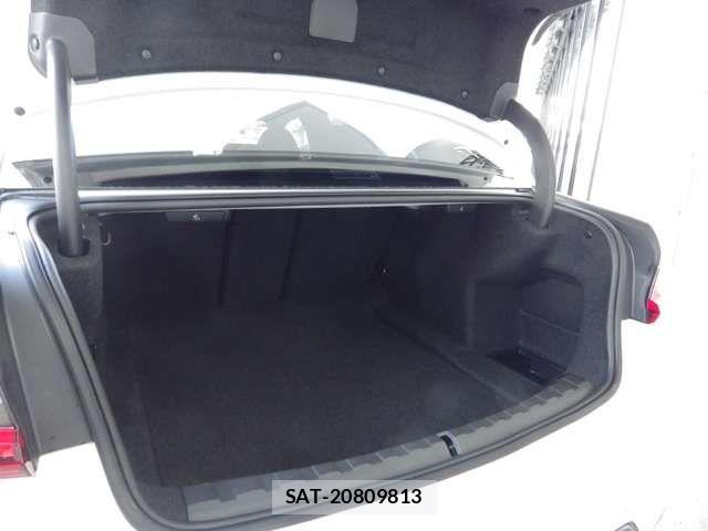 Bmw 3 SERIES 2024-03 7020081-8