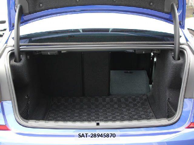 Bmw 3 SERIES 2019-06 7057623-22