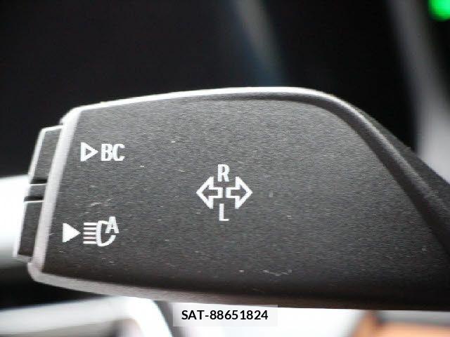 Bmw 3 SERIES 2019-06 7057622-20
