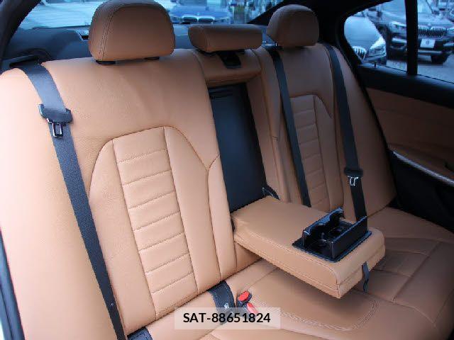 Bmw 3 SERIES 2019-06 7057622-5
